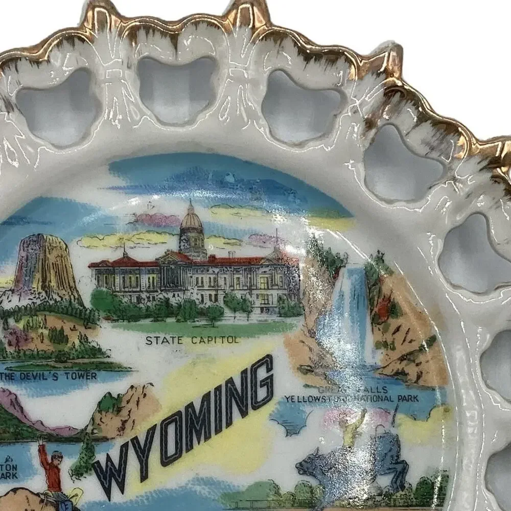 Vintage WYOMING Landmarks Collectible Souvenir Travel Memorabilia Plate Decor